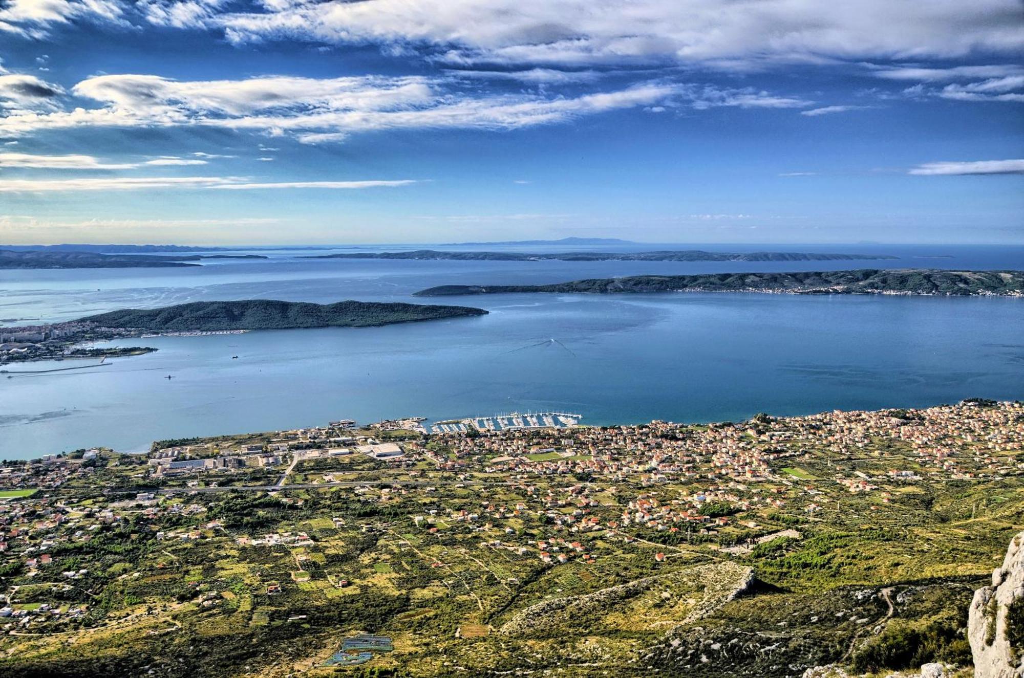 Appartamento Mendy Cozy Seaview Retreat Kaštela Esterno foto